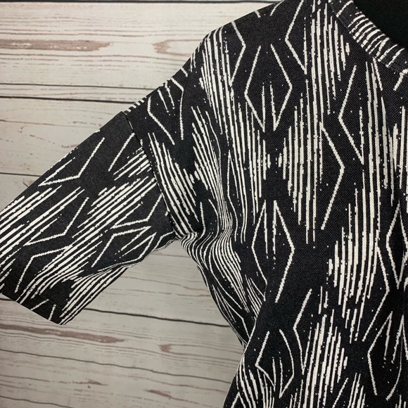 3/$25 NWT LulaRoe Irma - Picture 4 of 8